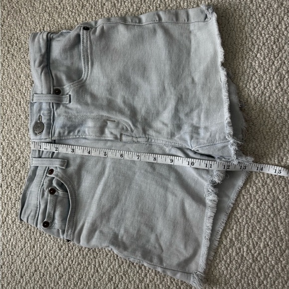 Levi's High Rise Light Blue Denim Shorts - Picture 5 of 6